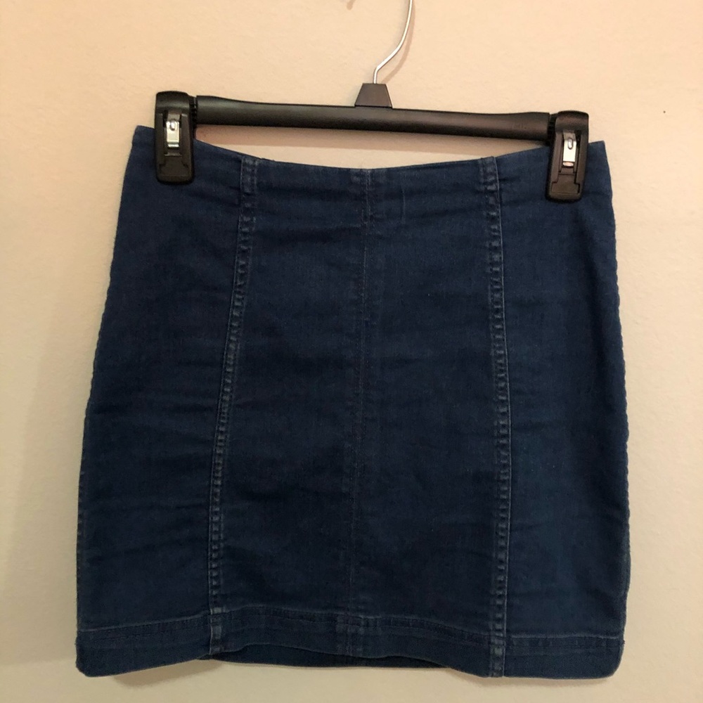 fitted denim mini skirt